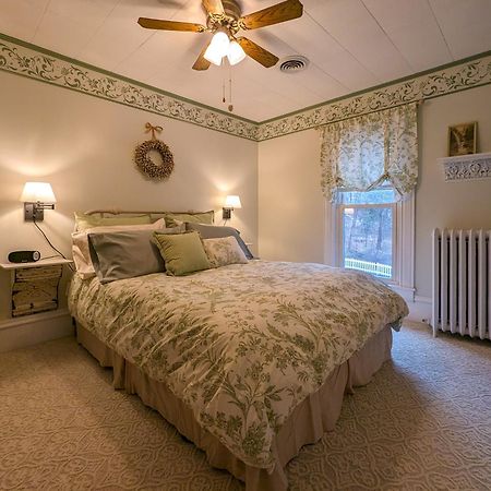 Hudson Manor Bed & Breakfast Watkins Glen Extérieur photo