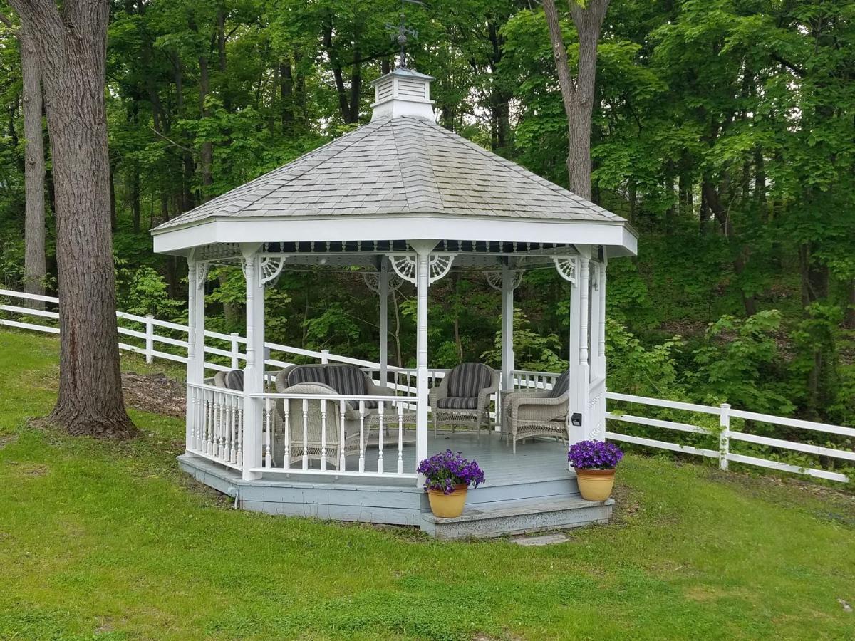 Hudson Manor Bed & Breakfast Watkins Glen Extérieur photo